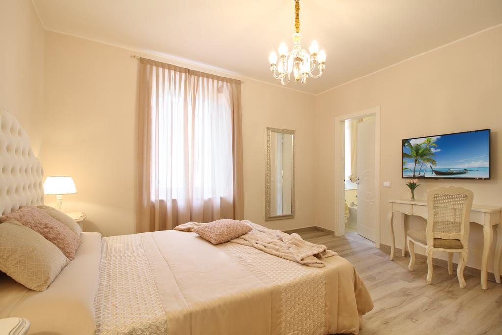 Lucca In Chic - No Ztl - Free Parking - Old City At 10Min By Walk Exteriör bild